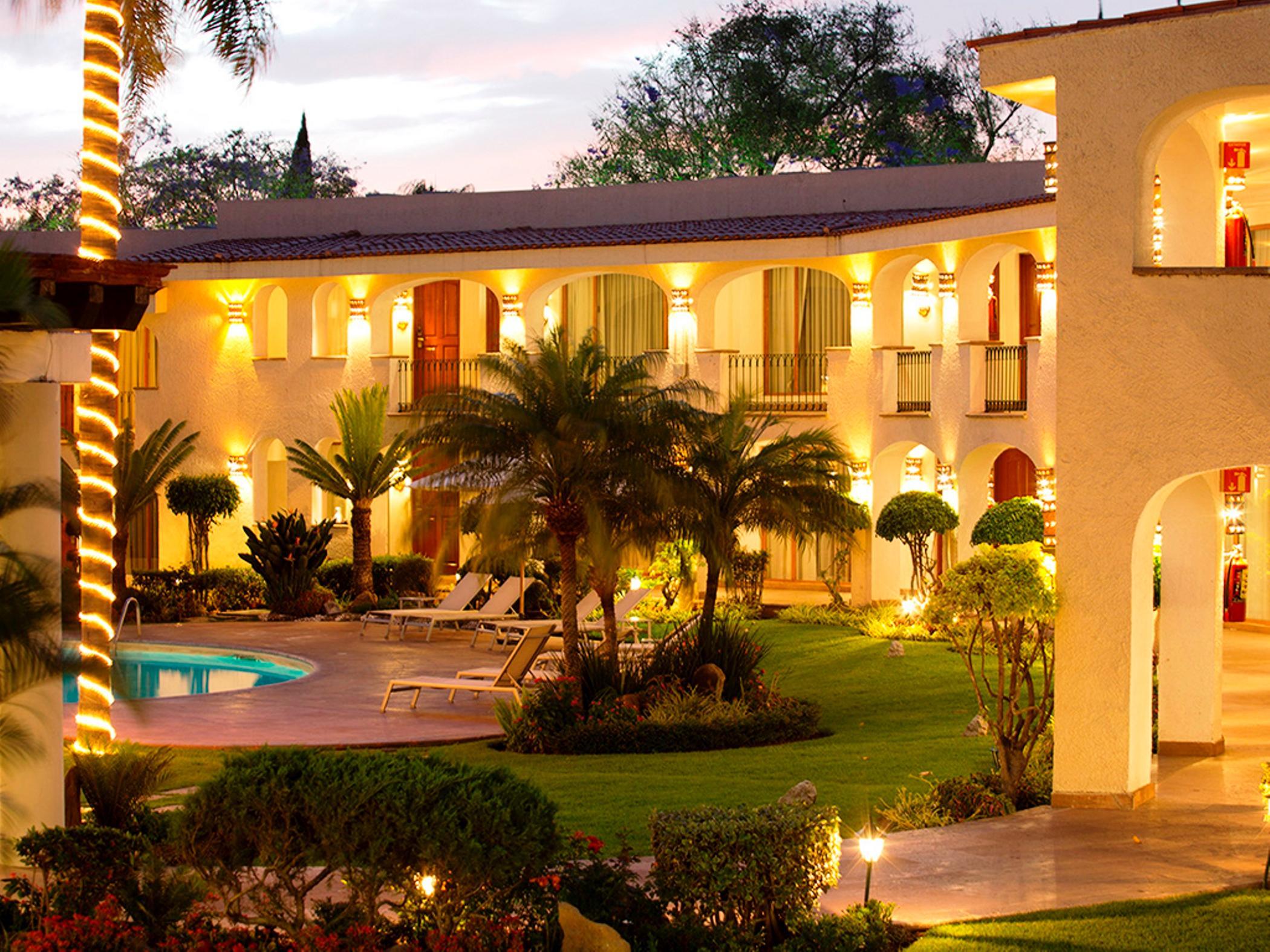 Hotel Guadalajara Plaza Ejecutivo Zapopan Exterior photo